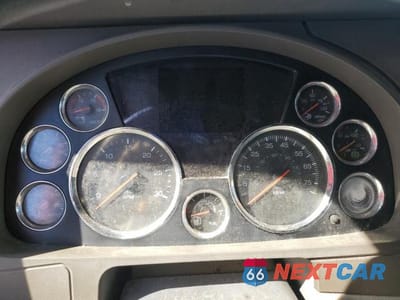 Zdjęcie 8 z 10 samochodu: 2016 KENWORTH CONSTRUCTION T680 VIN:1XKYDP9XXGJ482341 - miniatura