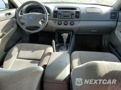 Zdjęcie 8 z 13 samochodu: 2002 TOYOTA CAMRY LE VIN:4T1BF32K02U512405 - miniatura