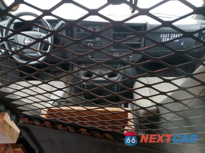 Zdjęcie 8 z 13 samochodu: 2015 GMC SAVANA G2500 VIN:1GTW7FCF0F1252519 - miniatura