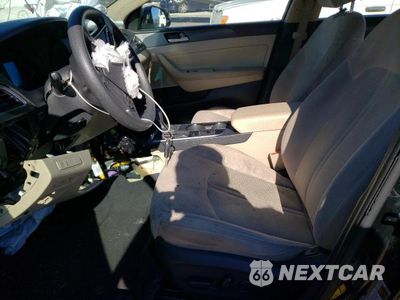 Zdjęcie 7 z 12 samochodu: 2016 HYUNDAI SONATA SPORT VIN:5NPE34AF2GH337161 - miniatura