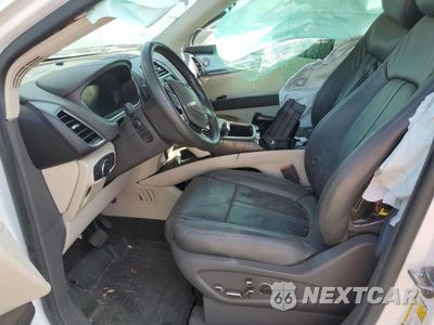 Zdjęcie 7 z 12 samochodu: 2019 LINCOLN NAUTILUS RESERVE VIN:2LMPJ8LP8KBL31039 - miniatura