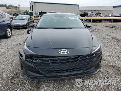 Piąte zdjęcie samochodu w środku: 2021 HYUNDAI ELANTRA SEL VIN:5NPLM4AG8MH027914 - miniatura