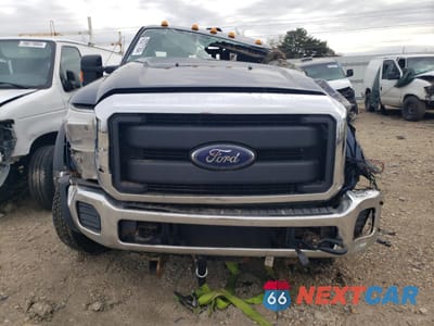 Piąte zdjęcie samochodu w środku: 2014 FORD F550 SUPER DUTY VIN:1FDUF5HT5EEB15792 - miniatura