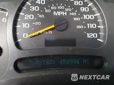 Zdjęcie 9 z 12 samochodu: 2004 GMC NEW SIERRA C1500 VIN:1GTEC19V94Z236181 - miniatura