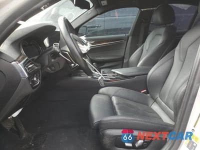 Zdjęcie 7 z 13 samochodu: 2018 BMW 530E VIN:WBAJA9C58JB252627 - miniatura