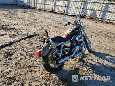 Czwarte zdjęcie samochodu z boku: 2007 HARLEY-DAVIDSON XL1200 C VIN:1HD1CT3157K402854 - miniatura