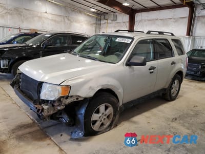 2002 FORD ESCAPE XLT 1FMCU93709KC24767 - główne zdjęcie licytacji z USA - miniatura