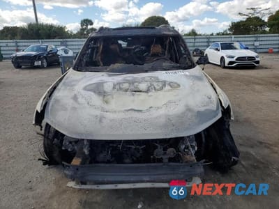 Piąte zdjęcie samochodu w środku: 2022 VOLKSWAGEN ATLAS SEL PREMIUM R-LINE VIN:1V2FR2CA8NC519043 - miniatura