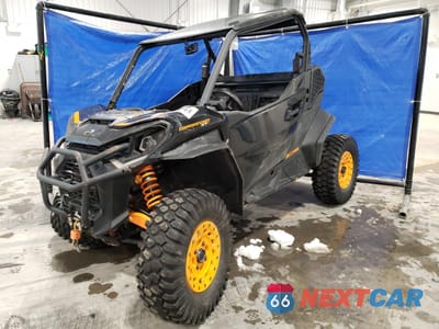 Drugie zdjęcie samochodu z przodu: 2022 CAN-AM COMMANDER XT 1000R VIN:3JB1KAX42NK002848 - miniatura