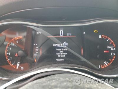 Zdjęcie 9 z 13 samochodu: 2015 DODGE DURANGO R/T VIN:1C4SDJCTXFC236557 - miniatura