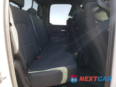 Zdjęcie 10 z 13 samochodu: 2022 RAM 1500 TRADESMAN VIN:1C6SRECM5NN194553 - miniatura