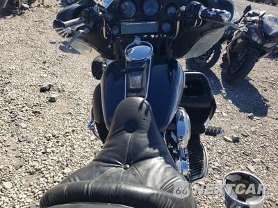 Piąte zdjęcie samochodu w środku: 2002 HARLEY-DAVIDSON FLHTCUI VIN:1HD1FCW192Y661534 - miniatura