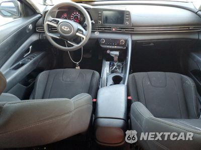Zdjęcie 8 z 12 samochodu: 2021 HYUNDAI ELANTRA SEL VIN:5NPLM4AG7MH023532 - miniatura