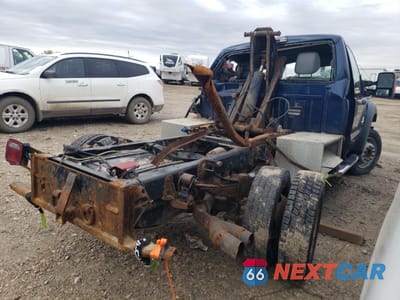 Trzecie zdjęcie samochodu z tyłu: 2014 FORD F550 SUPER DUTY VIN:1FDUF5HT5EEB15792 - miniatura