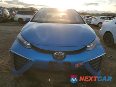 Piąte zdjęcie samochodu w środku: 2017 TOYOTA MIRAI VIN:JTDBVRBD0HA002092 - miniatura