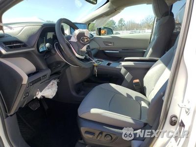 Zdjęcie 7 z 14 samochodu: 2024 TOYOTA SIENNA XLE VIN:5TDYRKEC5RS182313 - miniatura