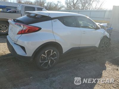 Trzecie zdjęcie samochodu z tyłu: 2019 TOYOTA C-HR XLE VIN:JTNKHMBX1K1027297 - miniatura