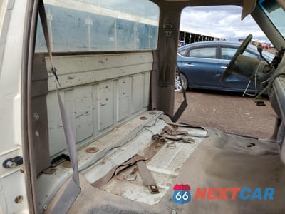 Zdjęcie 10 z 12 samochodu: 1996 FORD F250 VIN:2FTHF25H3TCA66101 - miniatura