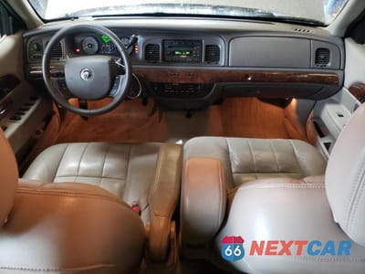Zdjęcie 8 z 12 samochodu: 2009 MERCURY GRAND MARQUIS LS VIN:2MEHM75V69X603293 - miniatura