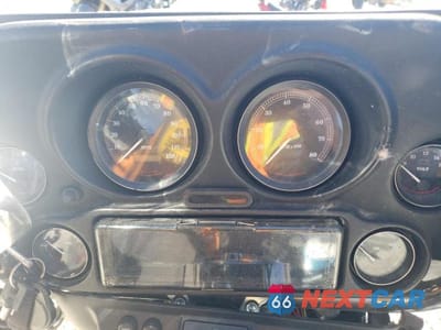 Zdjęcie 8 z 10 samochodu: 2002 HARLEY-DAVIDSON FLHTCUI VIN:1HD1FCW192Y661534 - miniatura