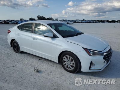 Czwarte zdjęcie samochodu z boku: 2019 HYUNDAI ELANTRA SE VIN:5NPD74LFXKH494247 - miniatura