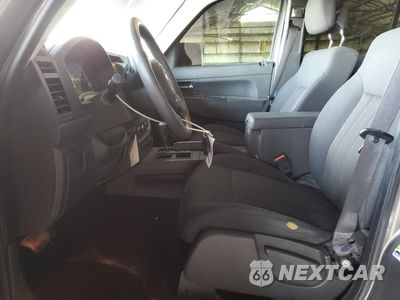 Zdjęcie 7 z 12 samochodu: 2012 JEEP LIBERTY SPORT VIN:1C4PJLAK5CW160132 - miniatura
