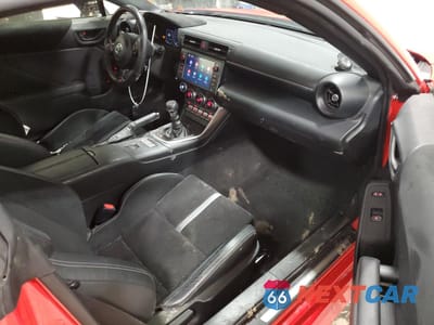 Zdjęcie 8 z 15 samochodu: 2022 TOYOTA GR 86 PREMIUM VIN:JF1ZNBE1XN9753856 - miniatura