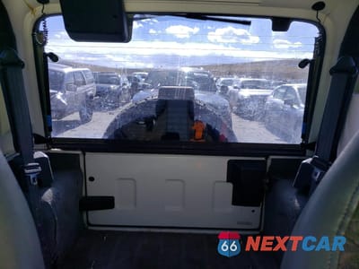 Zdjęcie 10 z 13 samochodu: 1998 JEEP WRANGLER / TJ SPORT VIN:1J4FY19S3WP710839 - miniatura