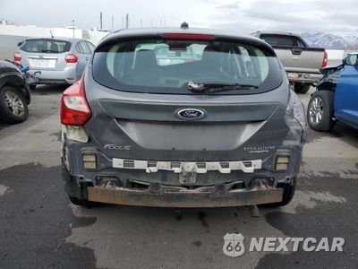 Zdjęcie 6 z 14 samochodu: 2012 FORD FOCUS TITANIUM VIN:1FAHP3N22CL400466 - miniatura