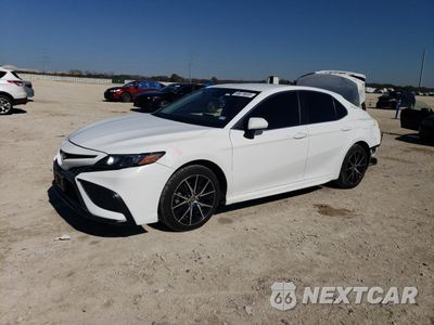 2021 TOYOTA CAMRY SE 4T1G11AK4MU579716 - główne zdjęcie licytacji z USA - miniatura