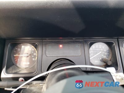 Zdjęcie 9 z 12 samochodu: 1990 JEEP WRANGLER / YJ VIN:2J4FY29T2LJ542439 - miniatura