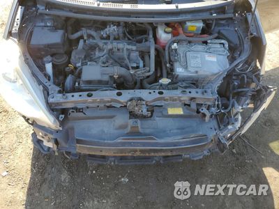 Zdjęcie 11 z 15 samochodu: 2013 TOYOTA PRIUS C VIN:JTDKDTB39D1547015 - miniatura