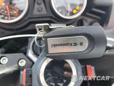 Zdjęcie 8 z 9 samochodu: 2016 KAWASAKI ZG1400 E VIN:JKBZGNE19GA005063 - miniatura