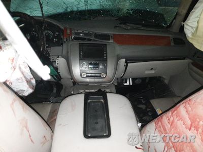 Zdjęcie 8 z 12 samochodu: 2008 GMC YUKON VIN:1GKFC13J58J172594 - miniatura