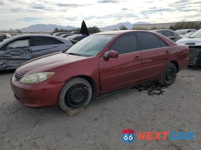2005 TOYOTA CAMRY LE 4T1BE32K05U049088 - główne zdjęcie licytacji z USA - miniatura