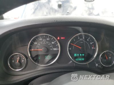 Zdjęcie 9 z 15 samochodu: 2013 JEEP WRANGLER UNLIMITED SAHARA VIN:1C4BJWEG1DL555753 - miniatura