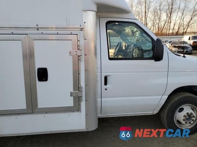 Zdjęcie 10 z 13 samochodu: 2025 FORD ECONOLINE E450 SUPER DUTY CUTAWAY VAN VIN:1FDXE4FN5SDD04412 - miniatura