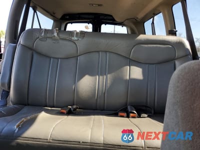 Zdjęcie 10 z 15 samochodu: 2001 CHEVROLET EXPRESS G2500 VIN:1GAGG25R411191665 - miniatura