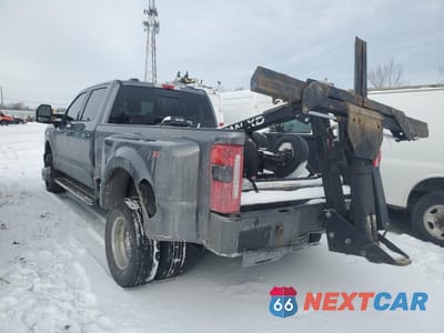 Drugie zdjęcie samochodu z przodu: 2023 FORD F350 SUPER DUTY VIN:1FT8W3DT2PEC54653 - miniatura