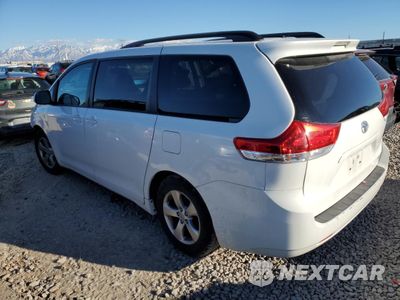 Drugie zdjęcie samochodu z przodu: 2013 TOYOTA SIENNA LE VIN:5TDKK3DC1DS345937 - miniatura