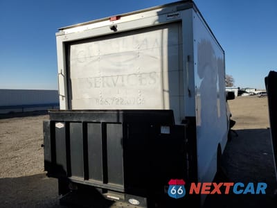 Trzecie zdjęcie samochodu z tyłu: 2020 CHEVROLET EXPRESS G3500 VIN:1GB0GRFP6L1254626 - miniatura