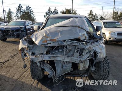 Piąte zdjęcie samochodu w środku: 2005 DODGE DURANGO LIMITED VIN:1D8HB58D25F536939 - miniatura
