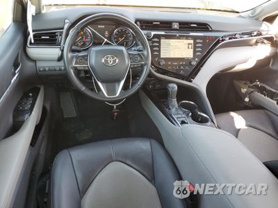 Zdjęcie 8 z 14 samochodu: 2020 TOYOTA CAMRY XLE VIN:4T1F11BK0LU018020 - miniatura