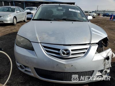 Piąte zdjęcie samochodu w środku: 2004 MAZDA 3 S VIN:JM1BK323441157249 - miniatura
