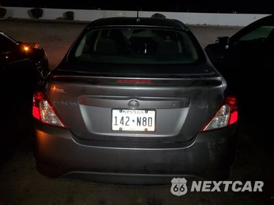 Zdjęcie 6 z 12 samochodu: 2018 NISSAN VERSA S VIN:3N1CN7AP3JL873929 - miniatura