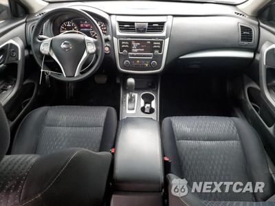 Zdjęcie 8 z 12 samochodu: 2016 NISSAN ALTIMA 2.5 VIN:1N4AL3AP9GN314421 - miniatura