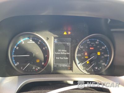 Zdjęcie 9 z 13 samochodu: 2017 TOYOTA RAV4 XLE VIN:JTMWFREV8HD092884 - miniatura