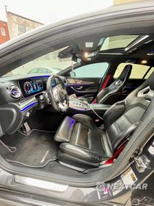 Zdjęcie 9 z 10 samochodu: 2019 MERCEDES-BENZ AMG GT 63 S VIN:WDD7X8KB5KA008055 - miniatura