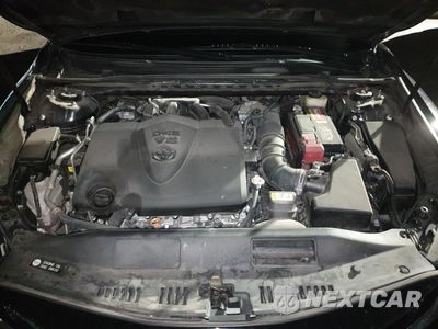 Zdjęcie 11 z 12 samochodu: 2018 TOYOTA CAMRY HYBRID VIN:4T1B21HK0JU004596 - miniatura