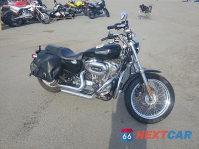 2007 HARLEY-DAVIDSON XL1200 L CALIFORNIA 1HD1CX3337K406779 - główne zdjęcie licytacji z USA - miniatura